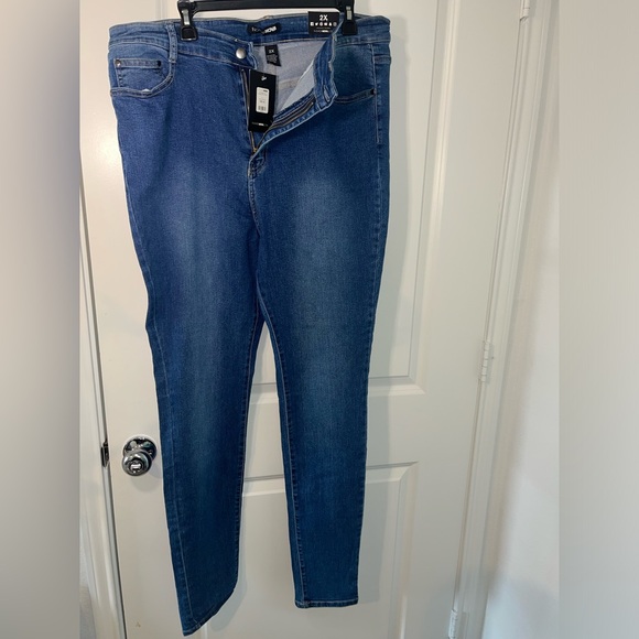 Fashion Nova Plus High Waisted Skinny Jeans Blue Washed Stretch NWT Sz 2X Jeans - Picture 7 of 15